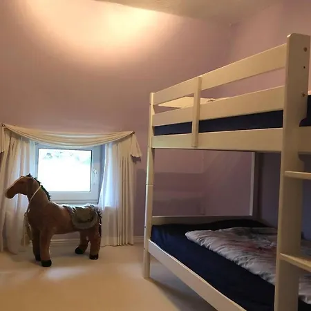 Nyaraló Grosszuegiges Reetdachhaus An Der Nordsee