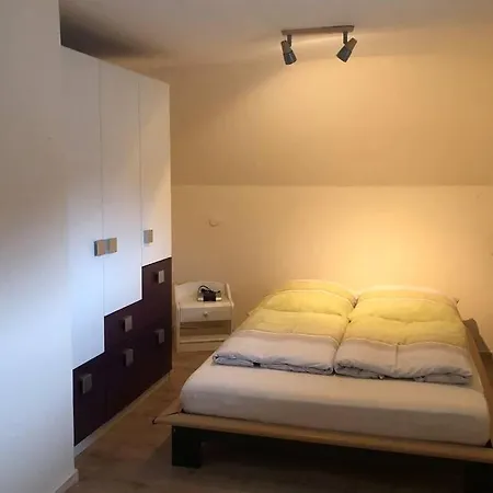 Holiday home Grosszuegiges Reetdachhaus An Der Nordsee